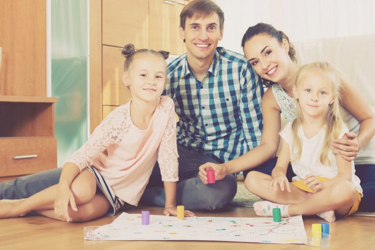 programa Jugamos y aprendemos en Familia