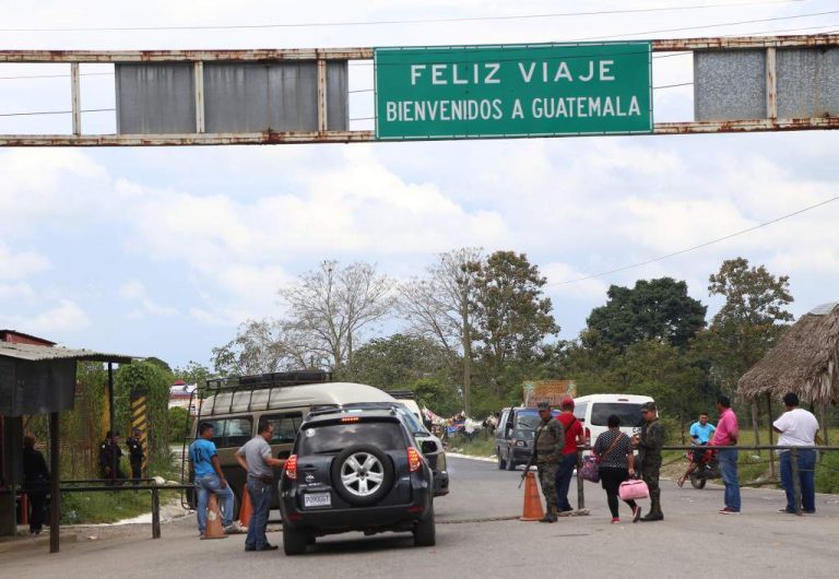 Paso en Corinto Guatemala
