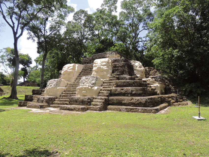 Uaxactún, lugar de las ruinas mayas más antiguas